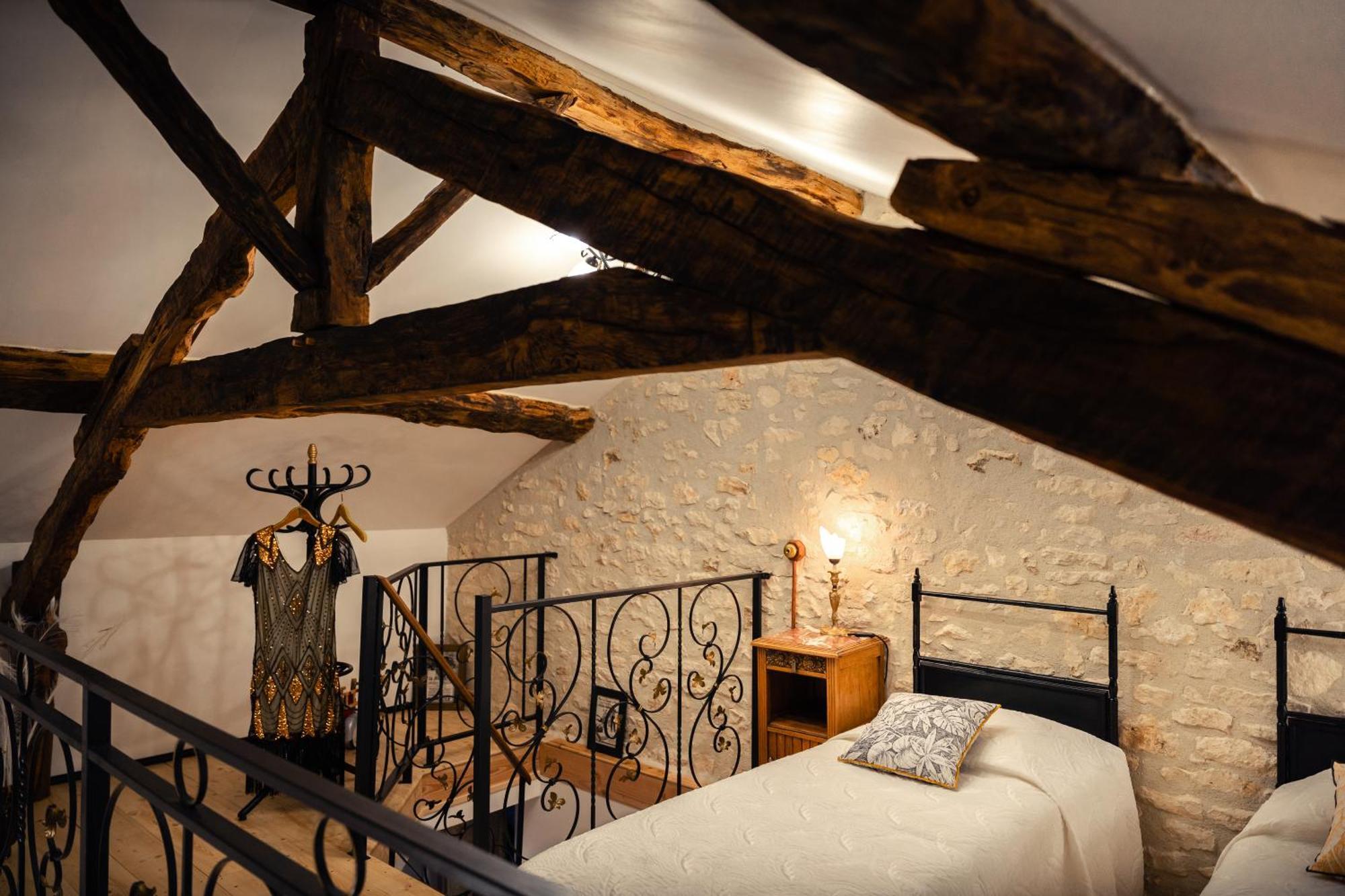 Ets Capmasil - Chambre 1920 Virac Buitenkant foto